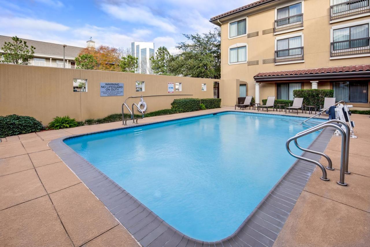 Courtyard By Marriott Houston Rice University Екстериор снимка